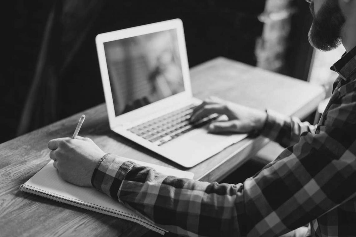 Planificación financiera personal con herramientas de organización