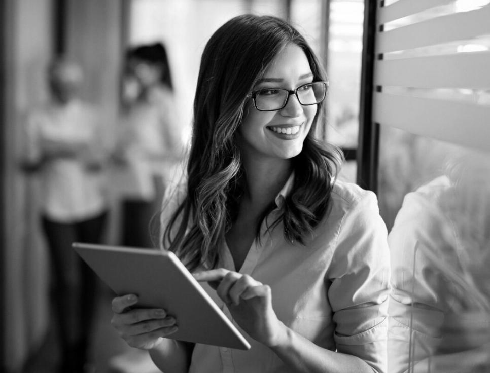 Estudiantes aplicando conceptos de planificación presupuestaria